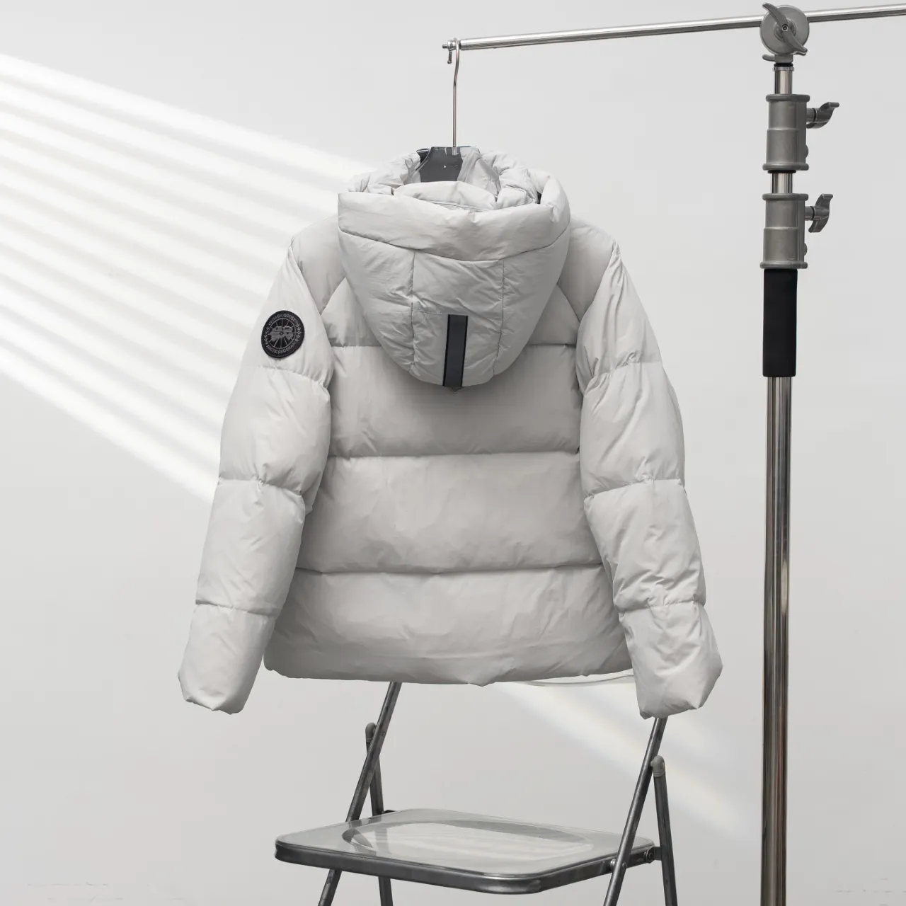 Top P880 CANADA GOOSE丨Canada Goose Ouyang Nana Generation Hooded Down Jacket Color: Gray White Size: S-XXL